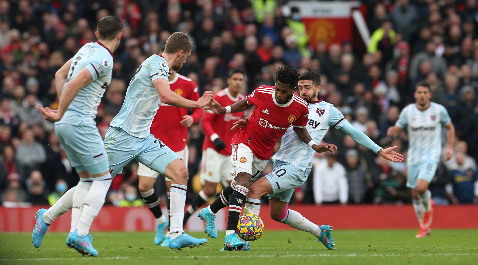 以高昂转会 以高昂转会