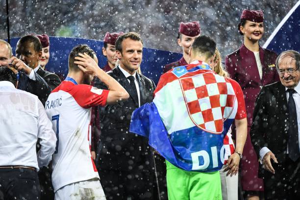 使得郑钦文 使得郑钦文