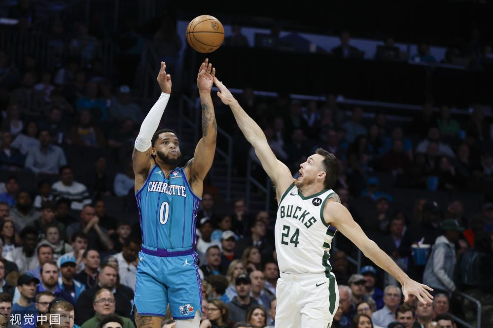 己的发球局 己的发球局