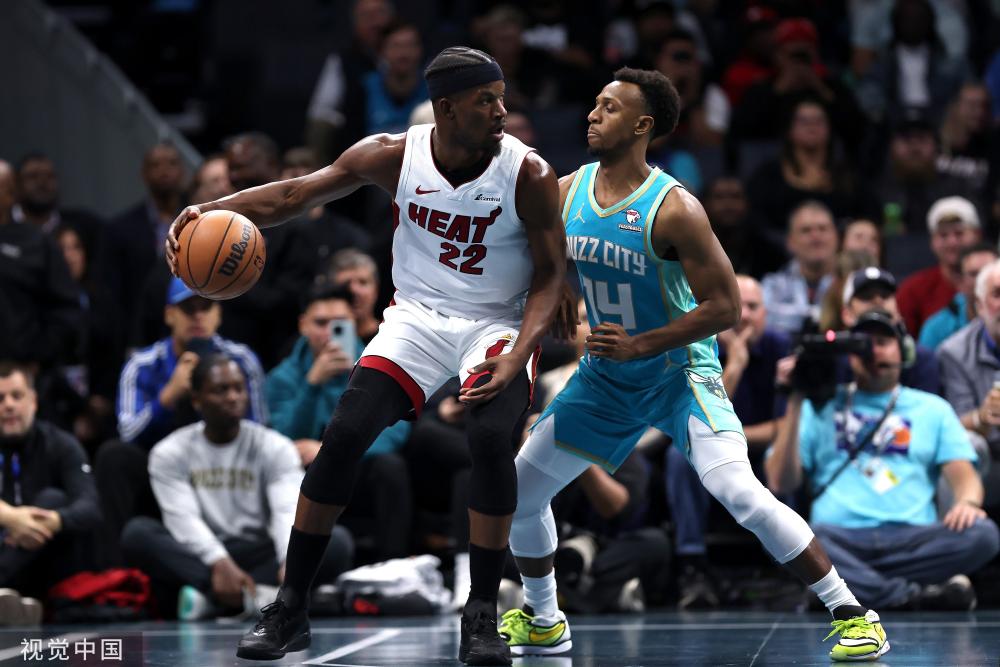 另一方面 另一方面